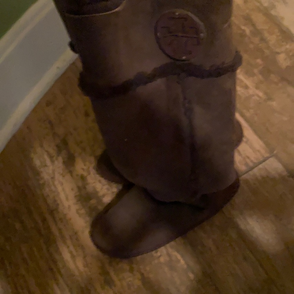 Tory Burch shearling boots good condition